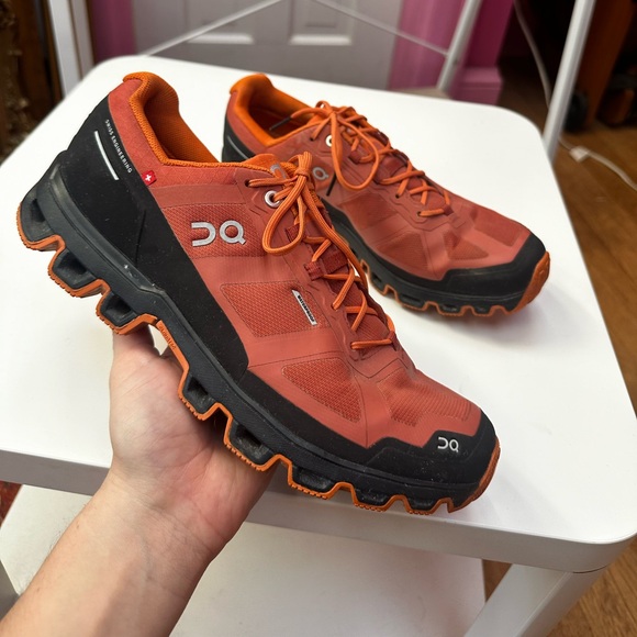 On Running Cloud venture Waterproof Hiking Running Shoe - Picture 6 of 8